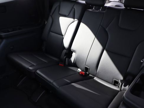 Used 2022 Kia Telluride S image 48