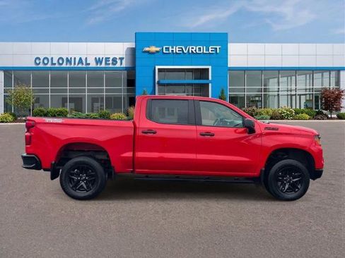 Used 2025 Chevrolet Silverado 1500 Custom Trail Boss w/ LPO, Dark Essentials Package AWD/4WD image 17
