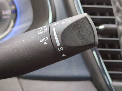 Used 2015 Chrysler 200 S w/ Navigation & Sound Group I image 30