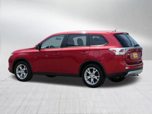 Used 2015 Mitsubishi Outlander SE FWD image 5