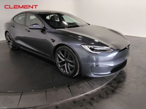 Used 2021 Tesla Model S Plaid image 3