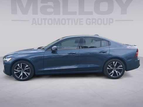 Used 2024 Volvo S60 B5 Core AWD/4WD image 2