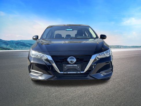 Used 2021 Nissan Sentra SV image 3