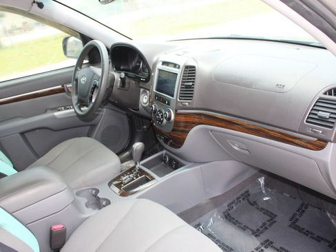 Used 2012 Hyundai Santa Fe GLS FWD image 29
