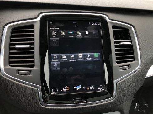 Used 2018 Volvo XC90 T5 Momentum w/ Convenience Package image 29