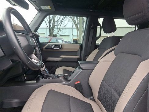 Used 2021 Ford Bronco Wildtrak image 13