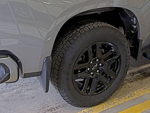 Used 2023 Chevrolet Silverado 1500 RST w/ Convenience Package II image 9