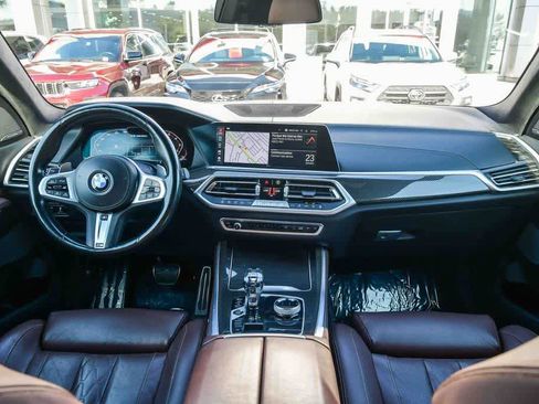 Used 2022 BMW X5 M50i w/ Executive Package image 16