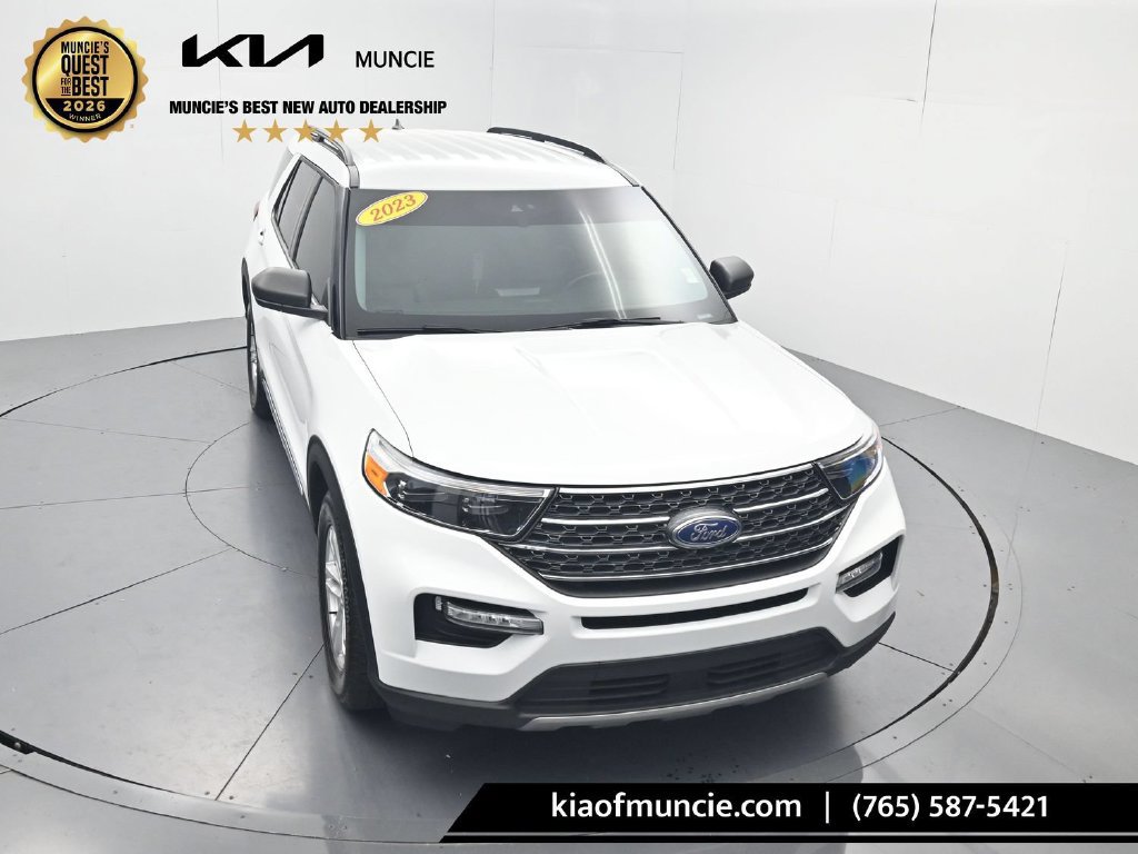 Used 2023 Ford Explorer XLT w/ Equipment Group 202A RWD image 44