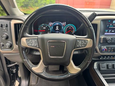 Used 2018 GMC Sierra 2500 Denali w/ Duramax Plus Package AWD/4WD image 28