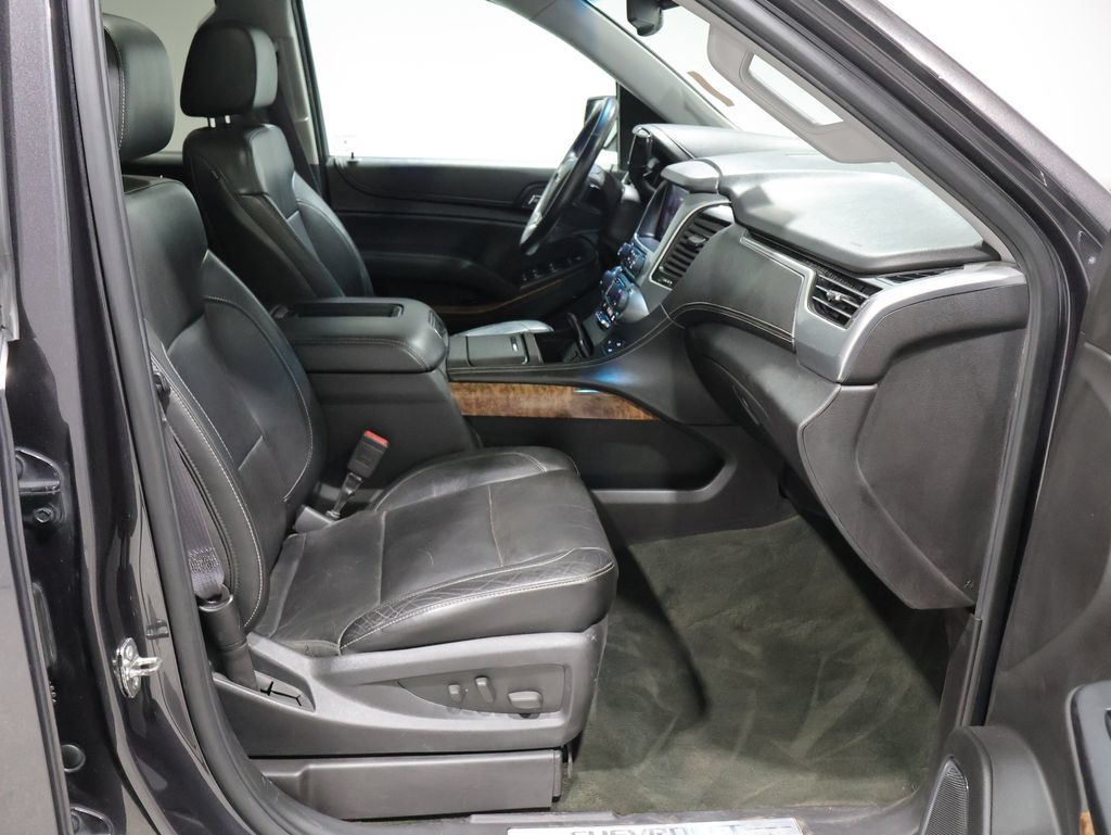 Used 2015 Chevrolet Suburban LTZ AWD/4WD image 30