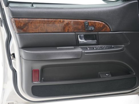 Used 2008 Mercury Grand Marquis GS image 13