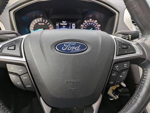 Used 2014 Ford Fusion SE w/ Equipment Group 202A image 14