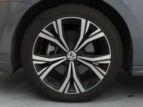 Used 2022 Volkswagen Passat 2.0T SE image 23