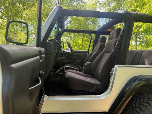 Used 2003 Jeep Wrangler SE AWD/4WD image 29