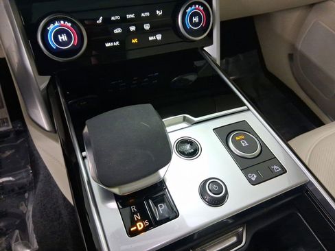 Certified 2023 Land Rover Range Rover Long Wheelbase Autobiography image 24