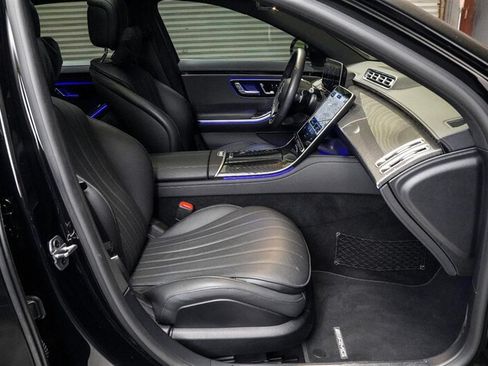 Used 2022 Mercedes-Benz S 500 4MATIC w/ AMG Line Package image 33