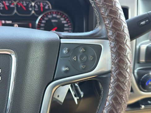 Used 2014 GMC Sierra 1500 SLT w/ SLT Crew Cab Value Package AWD/4WD image 18