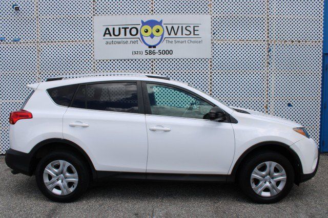 Used 2013 Toyota RAV4 LE FWD image 3