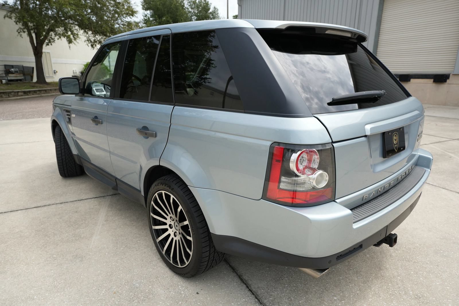 Used 2011 Land Rover Range Rover Sport Supercharged AWD/4WD image 7