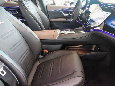 New 2025 Mercedes-Benz EQS AMG 4MATIC image 17