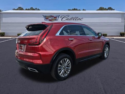 Used 2025 Cadillac XT4 Premium Luxury w/ Cold Weather Package FWD image 4