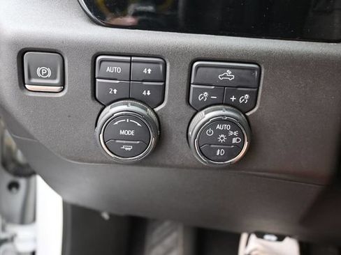 Used 2024 Chevrolet Silverado 1500 LT Trail Boss w/ Protection Package AWD/4WD image 14