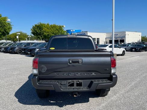Used 2020 Toyota Tacoma TRD Sport AWD/4WD image 6