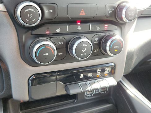 Certified 2022 RAM 1500 Big Horn image 17