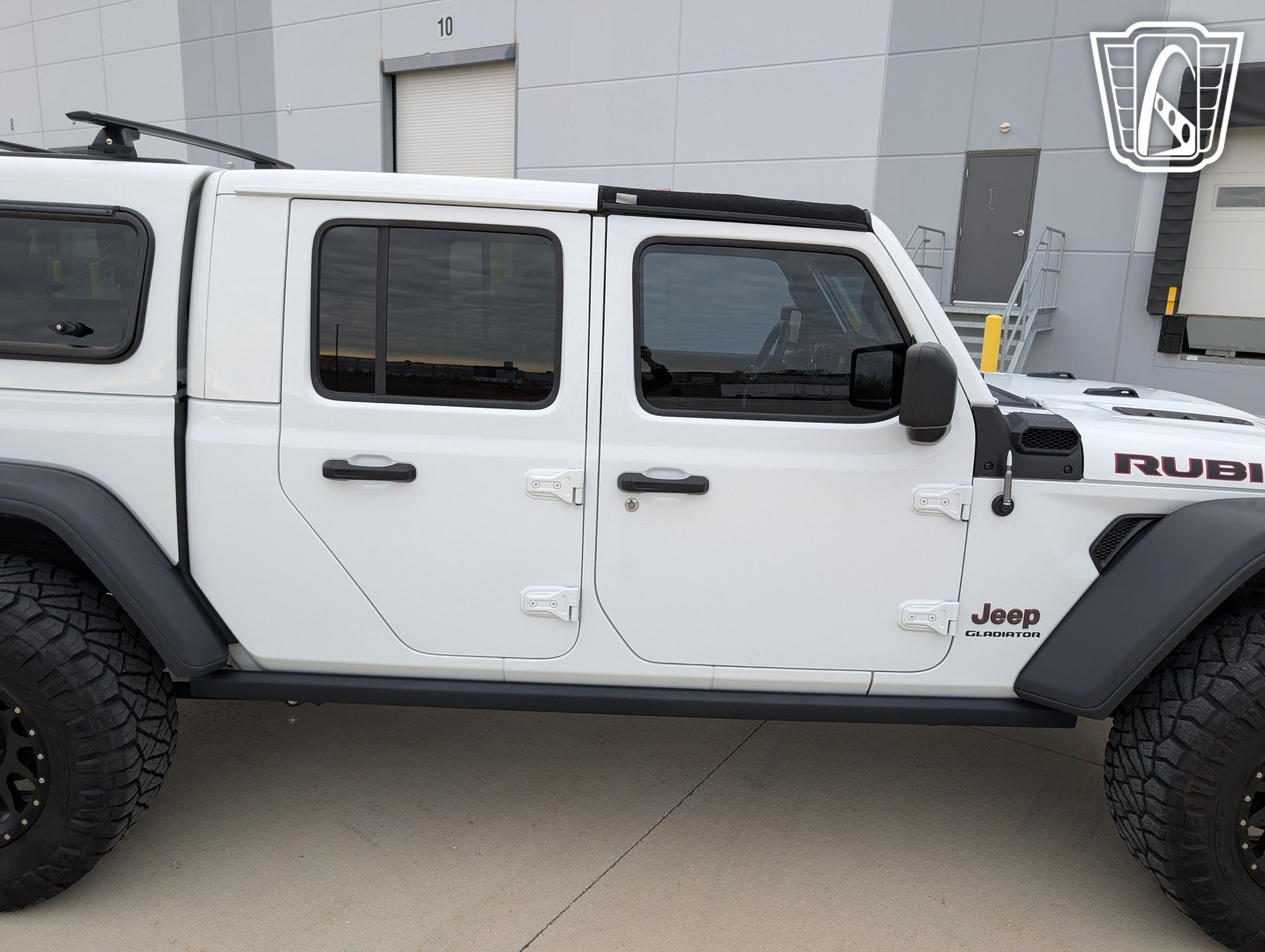 Used 2021 Jeep Gladiator Rubicon w/ Cold Weather Group AWD/4WD image 38