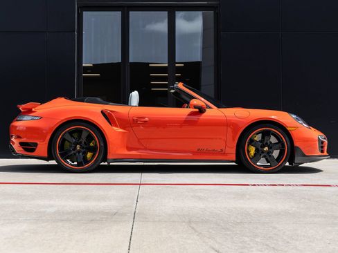 Certified 2016 Porsche 911 Turbo S AWD/4WD image 14