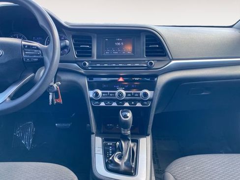 Used 2020 Hyundai Elantra SE w/ Cargo Package (C1) FWD image 11