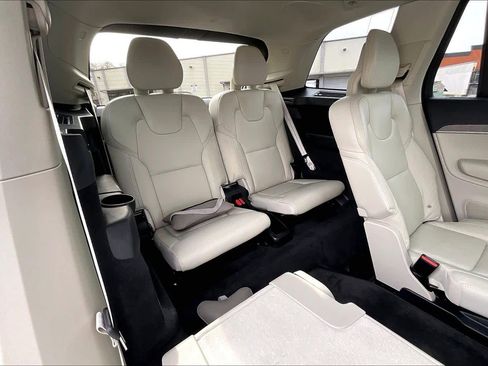 Used 2023 Volvo XC90 T8 Ultimate w/ Protection Package Premier image 31