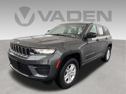 Used 2025 Jeep Grand Cherokee Laredo