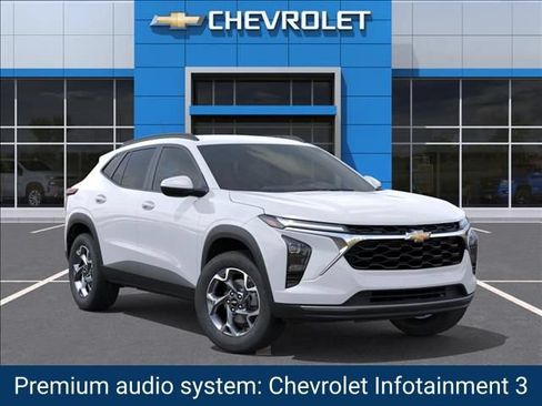 New 2026 Chevrolet Trax LT w/ LT Convenience Package FWD image 8