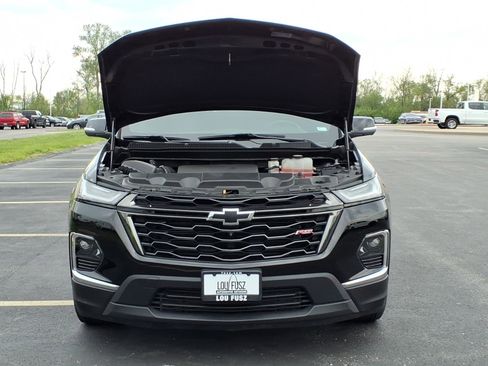 Used 2023 Chevrolet Traverse RS FWD image 32