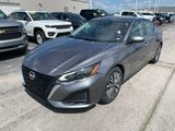Used 2023 Nissan Altima 2.5 SV image 3