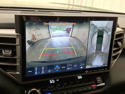 Used 2022 Toyota Tundra Limited w/ TRD Off-Road Package AWD/4WD image 15