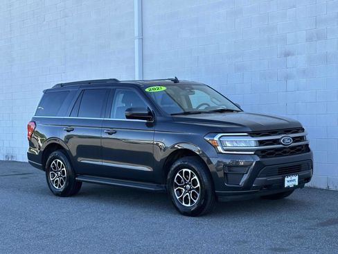 Used 2023 Ford Expedition XLT AWD/4WD image 7