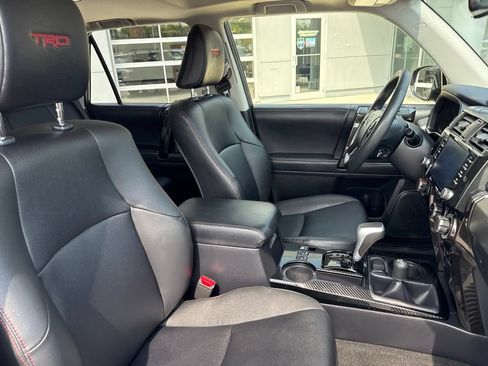Used 2022 Toyota 4Runner TRD Off-Road Premium AWD/4WD image 42
