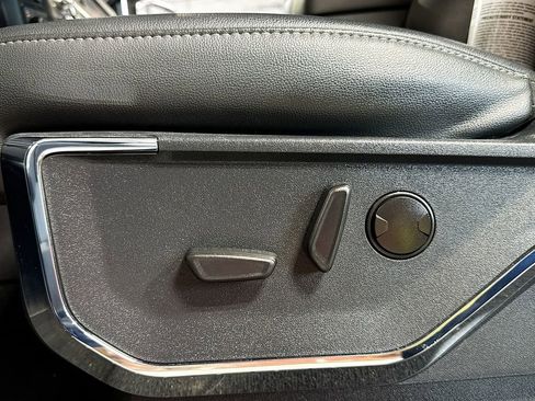 Used 2023 Ford F350 Lariat w/ Tow Technology Package image 19