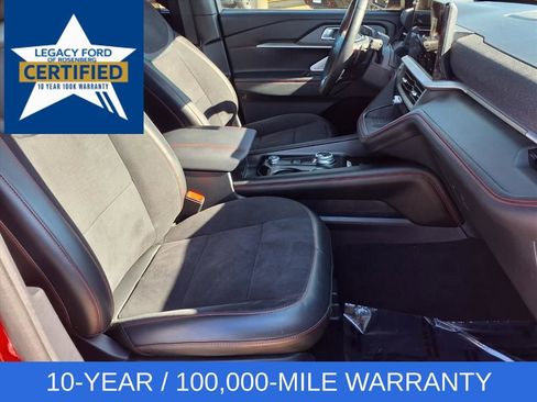 Used 2025 Ford Explorer ST AWD/4WD image 29