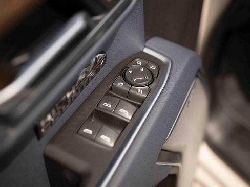 New 2026 Chevrolet Silverado 1500 High Country AWD/4WD image 23