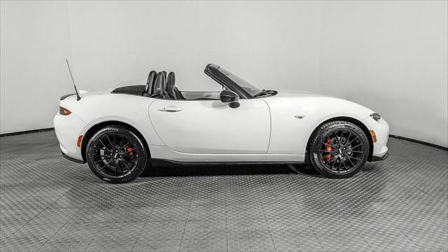 Used 2020 MAZDA MX-5 Miata Club w/ Brembo/BBS Recaro Package RWD image 8