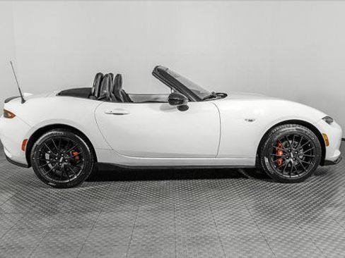 Used 2020 MAZDA MX-5 Miata Club w/ Brembo/BBS Recaro Package RWD image 8