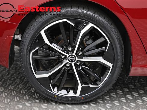 Used 2024 Nissan Altima 2.5 SR w/ SR Premium Package FWD image 29