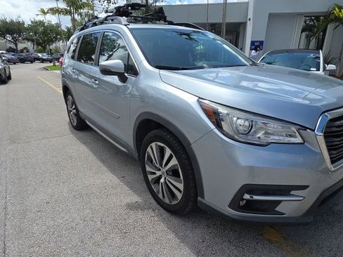 Used 2020 Subaru Ascent Limited w/ Technology Package AWD/4WD image 3