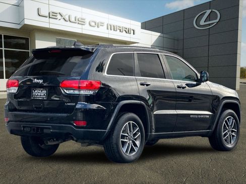 Used 2019 Jeep Grand Cherokee Laredo w/ Laredo X Package image 8