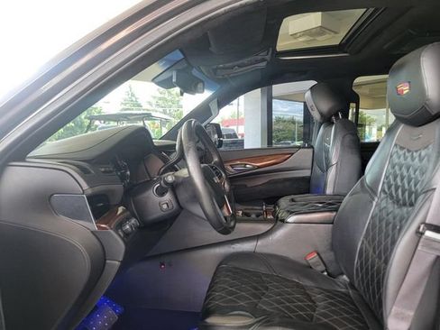 Used 2016 Cadillac Escalade ESV Premium AWD/4WD image 10