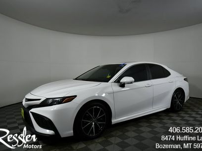 Used 2021 Toyota Camry SE w/ Cold Weather Package